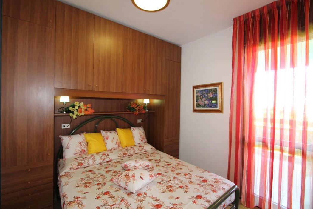 Appartamenti Solarium Бибионе Екстериор снимка